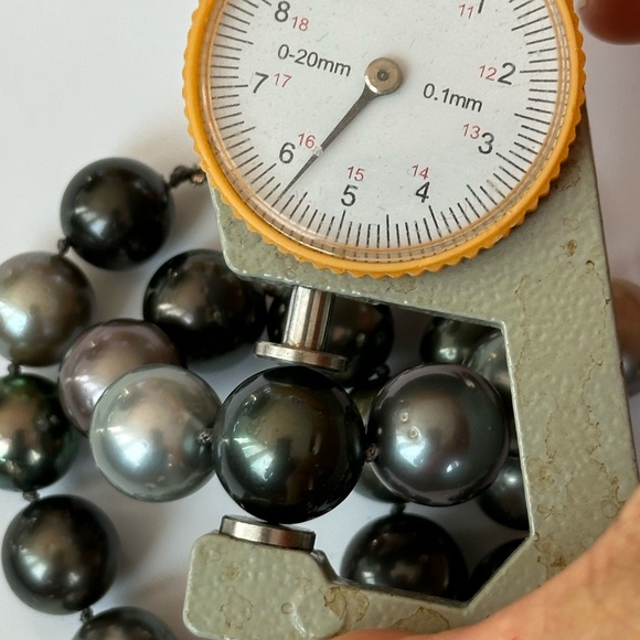 🌟 Tahitian Pearl Necklace | 12mm-15mm | 18” Strand | Sterling Silver Clasp 🌟 - Picture 6 of 13